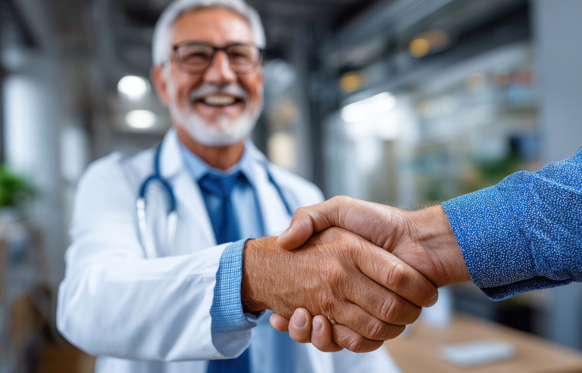 Für den Erfolg einer Krankenbehandlung ist das persönliche Vertrauensverhältnis zwischen Arzt/Ärztin und PatientIn von entscheidender Bedeutung.